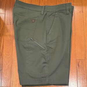 Men's Olive Cargo Shorts